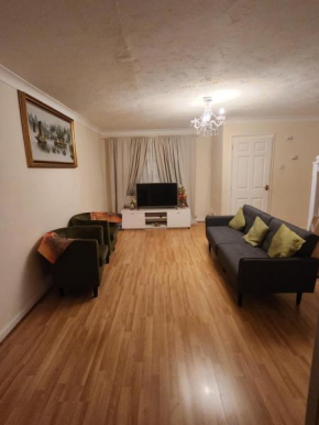 Captivating 3-Bed House in Kent